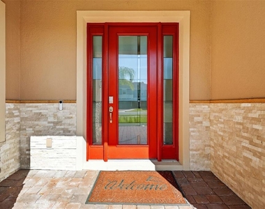 6070 Sierra Crown Street - Photo Thumbnail 4