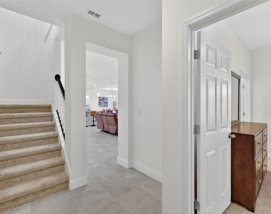 6070 Sierra Crown Street - Photo Thumbnail 18