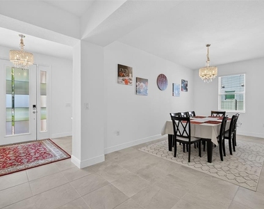 6070 Sierra Crown Street - Photo Thumbnail 7