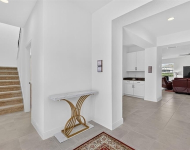6070 Sierra Crown Street - Photo Thumbnail 5