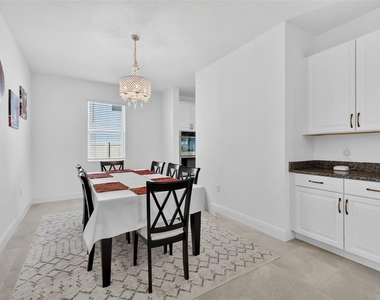 6070 Sierra Crown Street - Photo Thumbnail 8