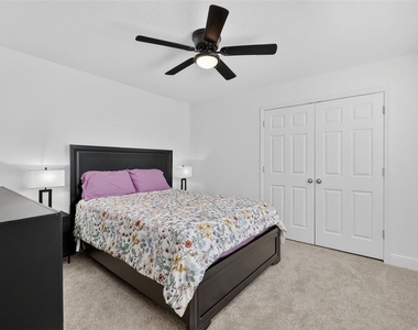 6070 Sierra Crown Street - Photo Thumbnail 29