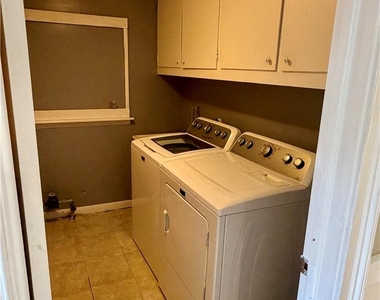 1820 Sherwood Street - Photo Thumbnail 18