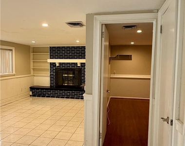 1820 Sherwood Street - Photo Thumbnail 14