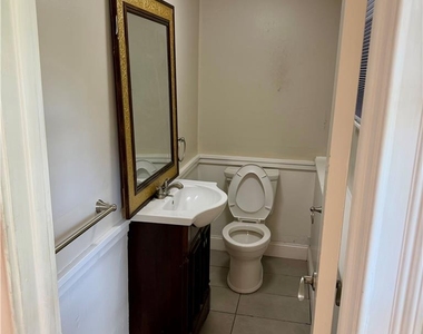 1820 Sherwood Street - Photo Thumbnail 17