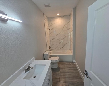 29469 Peace River Shores Boulevard - Photo Thumbnail 7