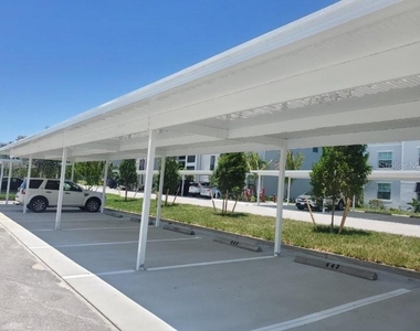 14071 Heritage Landing Boulevard - Photo Thumbnail 10