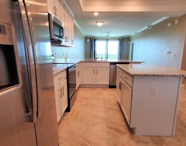 14071 Heritage Landing Boulevard - Photo Thumbnail 17