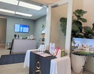 14071 Heritage Landing Boulevard - Photo Thumbnail 13