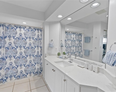 3702 54th Drive W - Photo Thumbnail 20