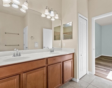 11711 Breadfruit Lane - Photo Thumbnail 30