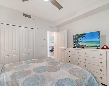 12180 Wellen Golf Street - Photo Thumbnail 24