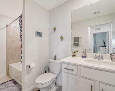 12180 Wellen Golf Street - Photo Thumbnail 25