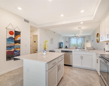 12180 Wellen Golf Street - Photo Thumbnail 7