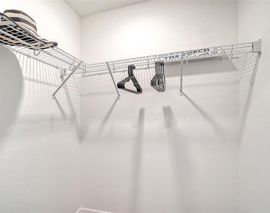 12180 Wellen Golf Street - Photo Thumbnail 21
