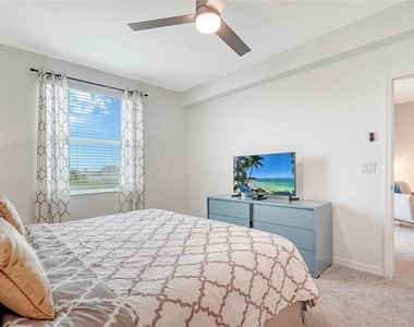 12180 Wellen Golf Street - Photo Thumbnail 16