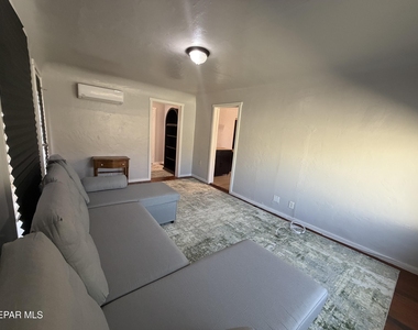 2618 Idalia Avenue - Photo Thumbnail 14