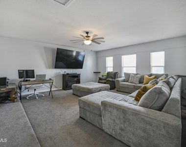 12732 Tierra Salas Drive - Photo Thumbnail 11