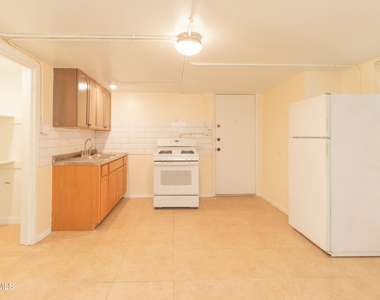 1309 E Rio Grande Avenue - Photo Thumbnail 5