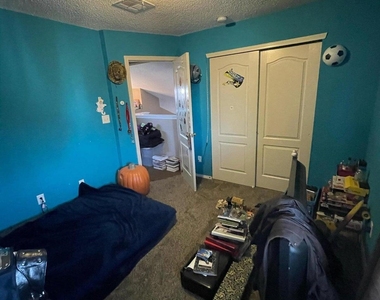 11749 Mesquite Miel Drive - Photo Thumbnail 14