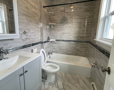 176 Pearl Street - Photo Thumbnail 11