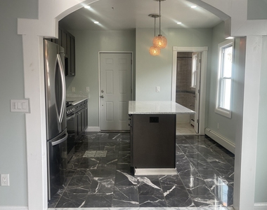 176 Pearl Street - Photo Thumbnail 13