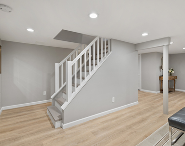 60 Indian Spring Road - Photo Thumbnail 24