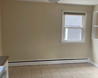 7 Eclipse Avenue - Photo Thumbnail 4