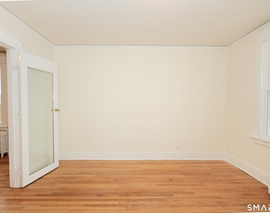 146 Division Street - Photo Thumbnail 8