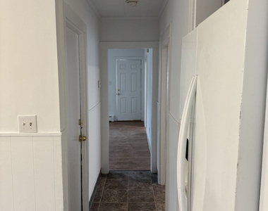 70 Woodbine Street - Photo Thumbnail 11