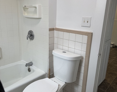 70 Woodbine Street - Photo Thumbnail 7