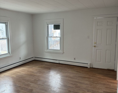 70 Woodbine Street - Photo Thumbnail 14