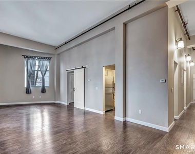 25 Grand Street - Photo Thumbnail 4
