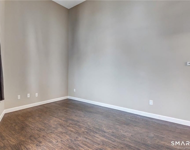 25 Grand Street - Photo Thumbnail 15