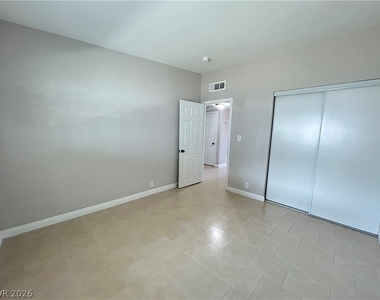 1309 Exley Avenue - Photo Thumbnail 9