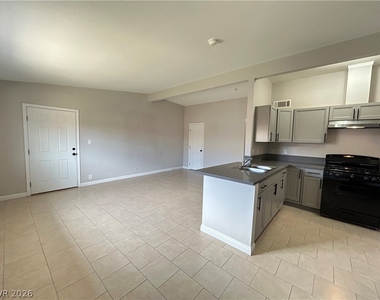 1309 Exley Avenue - Photo Thumbnail 1