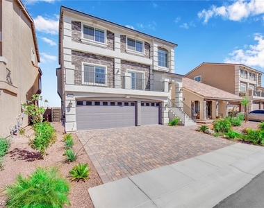 9770 Hawk Crest Street - Photo Thumbnail 1
