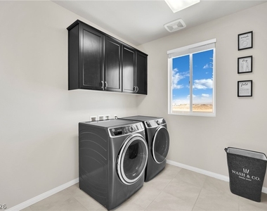 9770 Hawk Crest Street - Photo Thumbnail 23