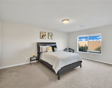 9770 Hawk Crest Street - Photo Thumbnail 45
