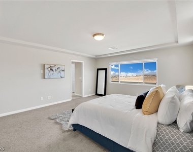 9770 Hawk Crest Street - Photo Thumbnail 30