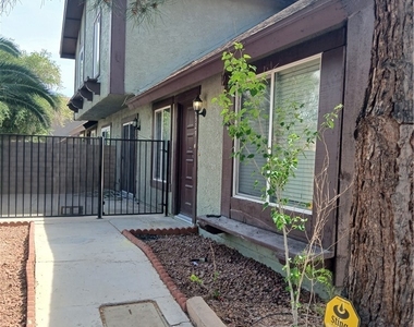 4529 Del Oro Drive - Photo Thumbnail 2