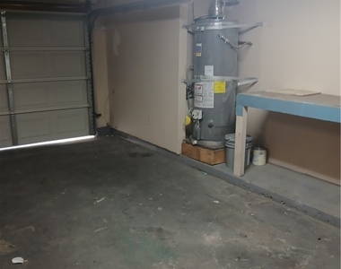 4529 Del Oro Drive - Photo Thumbnail 17