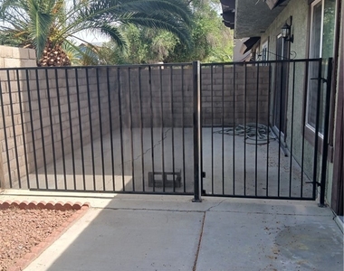 4529 Del Oro Drive - Photo Thumbnail 3