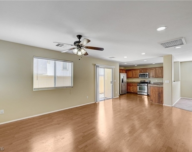 8269 New Leaf Avenue - Photo Thumbnail 10