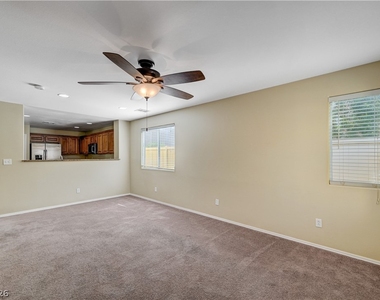 8269 New Leaf Avenue - Photo Thumbnail 4