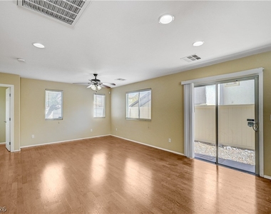 8269 New Leaf Avenue - Photo Thumbnail 9