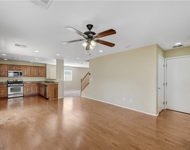 8269 New Leaf Avenue - Photo Thumbnail 11
