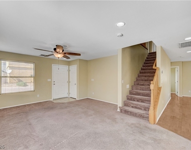 8269 New Leaf Avenue - Photo Thumbnail 6