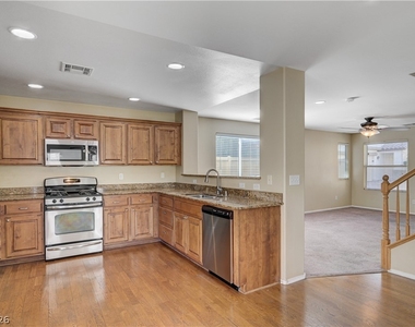8269 New Leaf Avenue - Photo Thumbnail 14