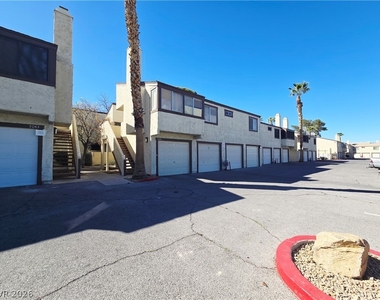 5045 Spencer Street - Photo Thumbnail 16